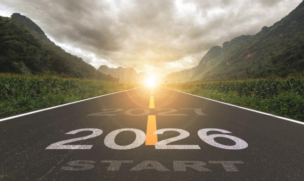 Buffett odchodzi, Tesla pod lupą, przyszłość Bitcoina i inne wieści z Wall Street.