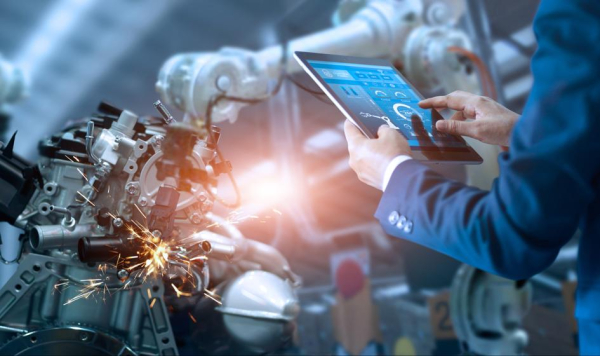 Inżynieryjny przełom: Stworzono samonaprawiający się materiał o 500-letniej trwałości.