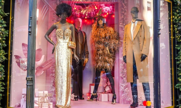 Saks Fifth Avenue: Właściciel ogłasza upadłość. Powód? „Zmiana preferencji konsumentów”.