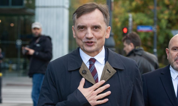 Ziobro otrzymał azyl polityczny w kraju Madziarów. Ziobro otrzymał azyl polityczny w kraju Madziarów.