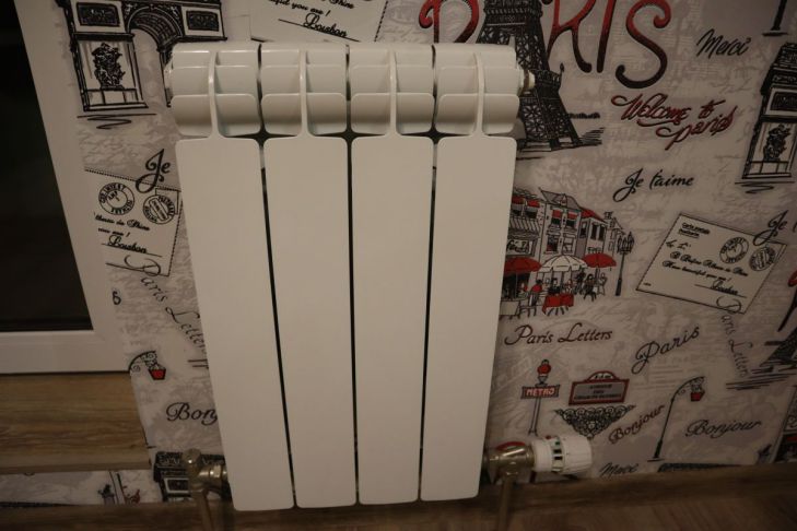 Dlaczego malujemy grzejniki: Jak bardzo kolor grzejnika zmienia odbiór pomieszczenia?