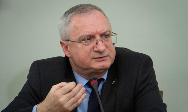 Pegasus: Niedbalstwo sądów, twierdzi eks-szef Agencji Bezpieczeństwa Wewnętrznego.