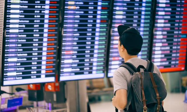 Brak pieczątek w dokumentach podróży, ale postoje w ogonkach. Problemy…