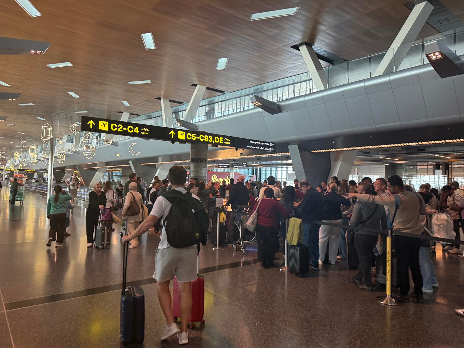 Po uderzeniu USA i Izraela w Iran: loty do Dubaju, Kataru i Izraela anulowane 2