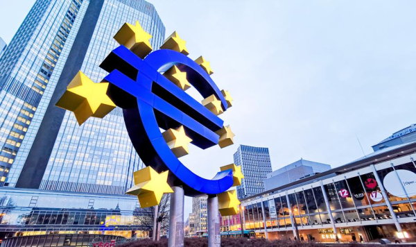 Lutowa decyzja EBC 2026: brak zmian stóp procentowych.