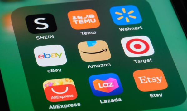 Walmartowa epoka skończona. Amazon liderem sprzedaży globalnie.