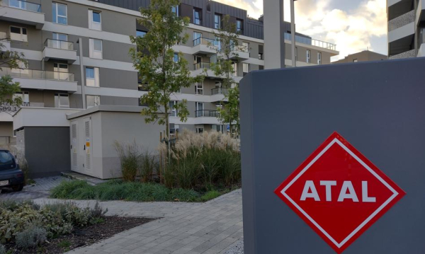 Erste Group zrewidowała w dół zalecenie dla Atalu do „gromadź”,…