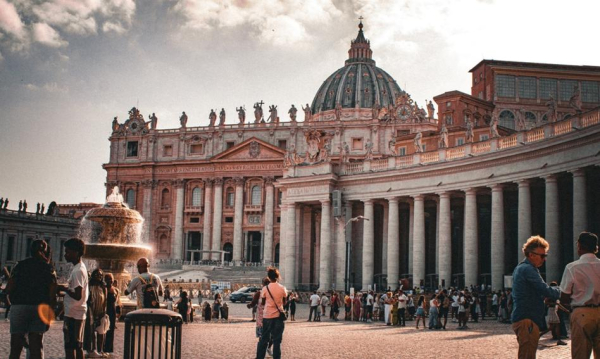Na dachu Bazyliki Świętego Piotra powstanie bistro. &amp;quot;Prace prowadzone w tajemnicy&amp;quot;