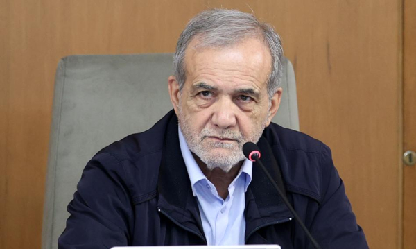 Pezeszki nie zamierza ustąpić pod naciskiem potęg.