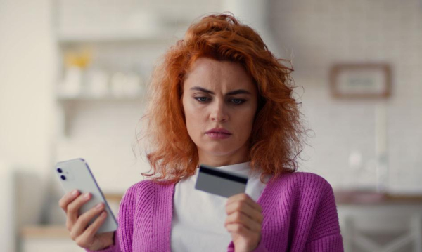 Banki z problemami: ING, Santander. Możliwe kłopoty z kartą.