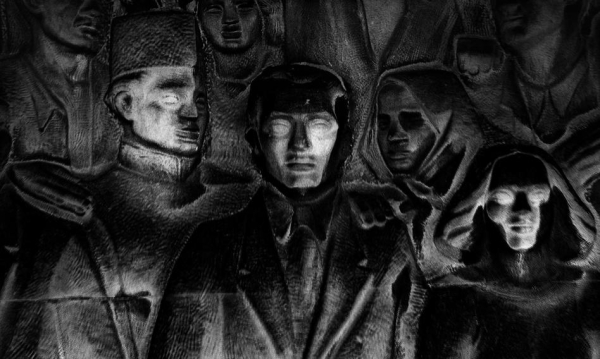 Taco śpiewa, fani łykają. Piosenka "Zakochałem się pod apteką" pod lupą GIF