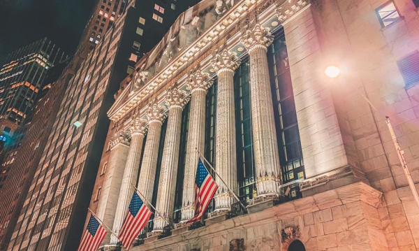 Wall Street znów zaskakuje. 74 proc. spółek z S&amp;P 500 pobiło prognozy