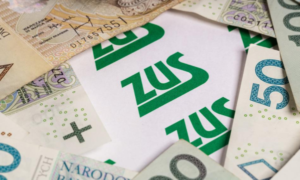 Emerytury w górę w 2026. ZUS ogłosił finalne stawki. Oto minimalna wypłata.