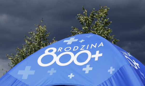 800+ się zmienia. By nie utracić wsparcia, złóż odnowiony wniosek.