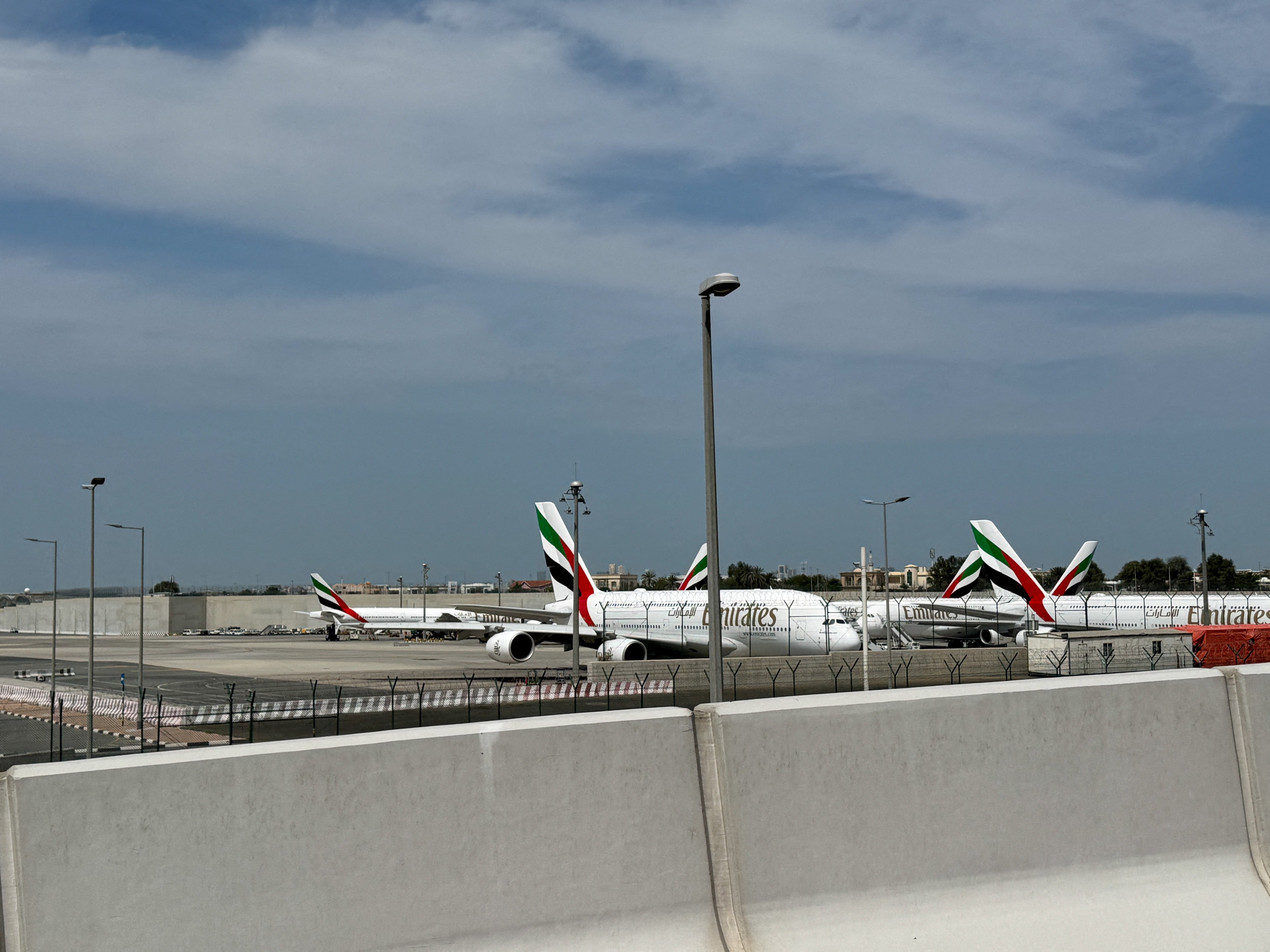 Anulowane kursy, drożejące bilety. Konflikt bliskowschodni dotyka podróżnych. 2