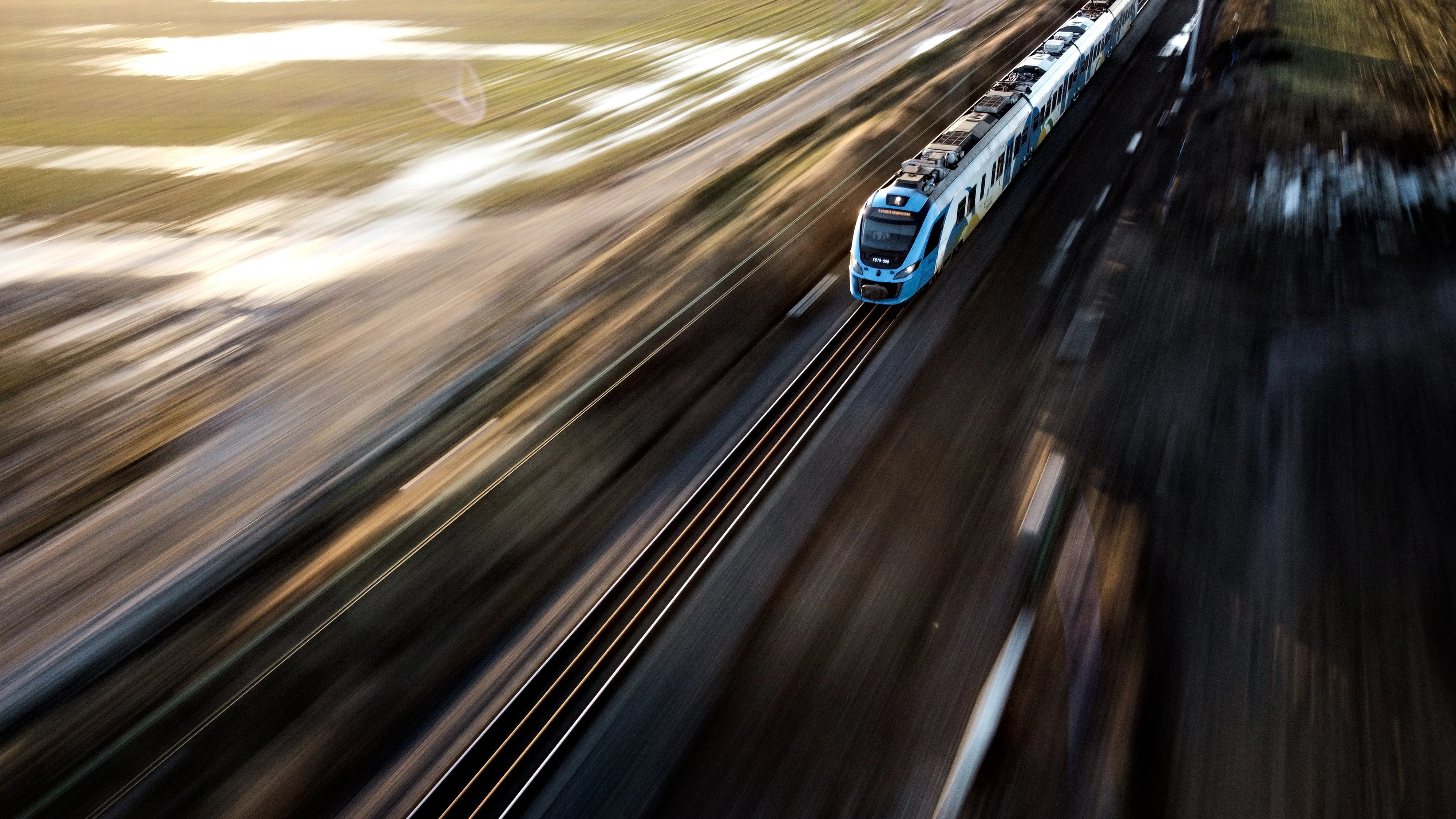 Kolejowe reformy rządu. Rywalizacja w niebezpieczeństwie, możliwe podwyżki cen. 3