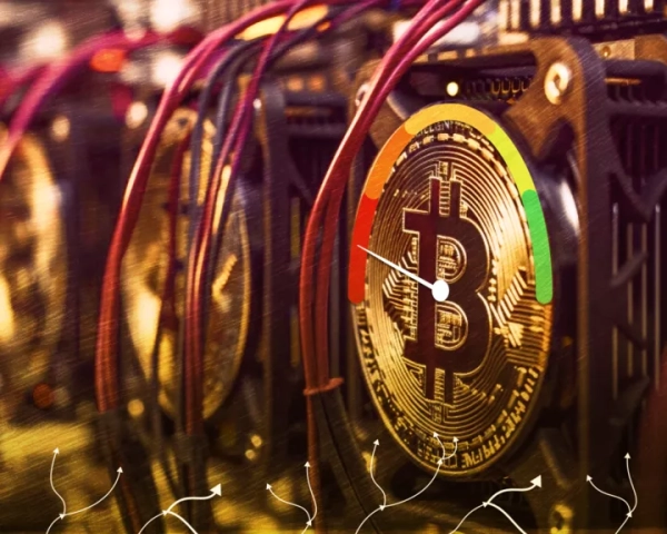 Analitycy: Kryzys naftowy uderzy w górników z powodu ceny bitcoina