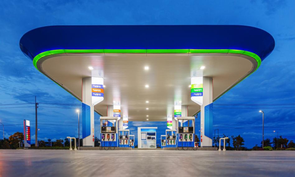 NEWS FIN 45 Fuel Price Caps: A Costly Trap? Lewiatan Details Unintended Outcomes