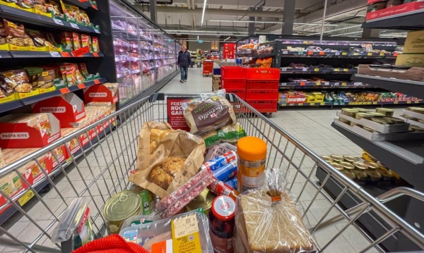 Lutowa inflacja 2026: najniższa od prawie dwóch lat. Marcowy wzrost będzie jednak znaczny.