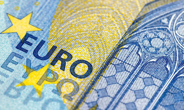 NEWS FIN 11 Rynki odetchnęły z ulgą. Euro traci na wartości.