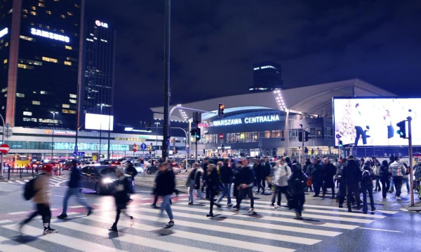 Ruszyły wypłaty trzynastej emerytury. Przed świętami trafi ona do prawie 2,4 mln osób