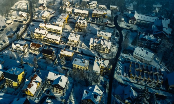 Góralskie slumsy? Apartamentowa plaga pożera portfele.