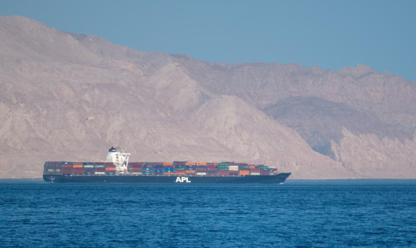 Trump nawołuje do przejścia przez cieśninę Ormuz, lecz armia nie chce ochraniać tankowców Trump nawołuje do przejścia przez cieśninę Ormuz, lecz armia nie chce ochraniać tankowców