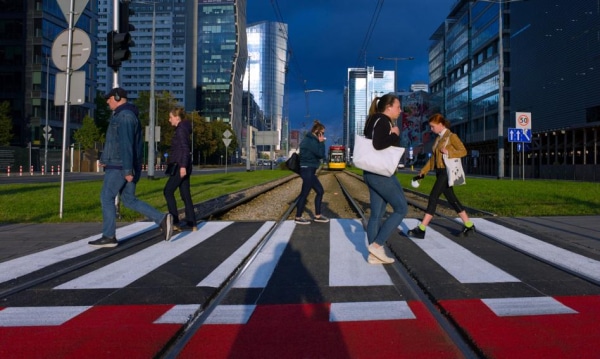 Zetki rezygnują ze związków i dzieci. Niepokojący raport o młodych Polakach