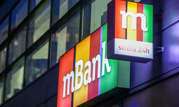 Odbierz 720 zł i płać sygnetem! mBank szaleje z ofertami specjalnymi.