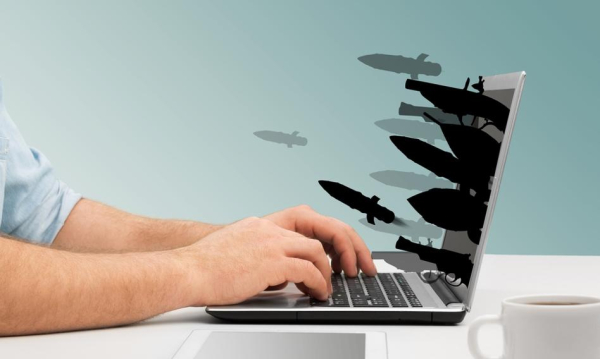 NEWS FIN 14 Chłodna wojna w świadomości. Specjalista: Telefon komórkowy kształtuje opinie zbiorowe.