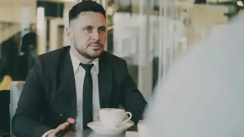 NEWS FIN 35 Iluzja mentora: dlaczego dorośli nie potrzebują niań biznesowych