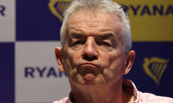 Cztery godziny stania na lotnisku? Prezes Ryanaira: Chcieliście brexitu, to teraz czekajcie. Cztery godziny stania na lotnisku? Prezes Ryanaira: Chcieliście brexitu, to teraz czekajcie.