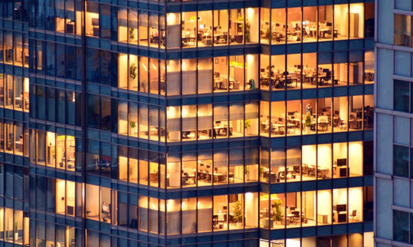 Zmierzch biurowców? Rekordowy ubytek powierzchni, lokale biurowe zamieniane na mieszkalne.