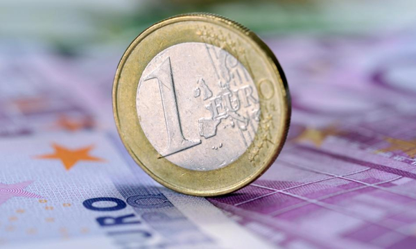 NEWS FIN 35 Euro z rekordowo niskim kursem. Dolar w dołku od początku…