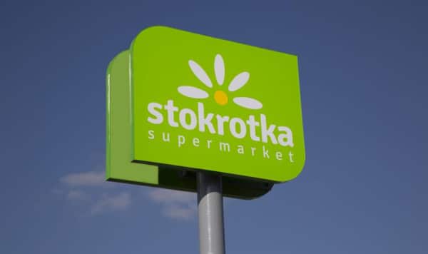 Mniej punktów, większy zysk. Stokrotka likwiduje nierentowne sklepy i notuje szczytowe wyniki.