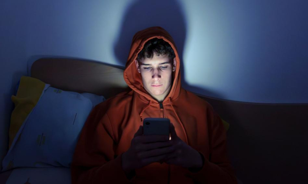 Urok „znawcy”. Młode pokolenie ginie w toksycznych materiałach, a odrzuca naukę.