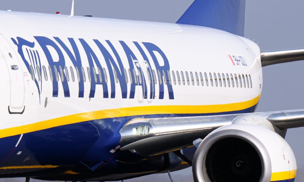 Ryanair wstrzymuje loty na archipelagi. Dość blokady przez unijny system.