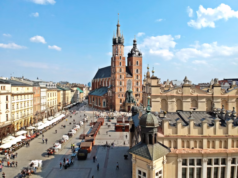 Work permits in Poland for citizens of CIS countries Work permits in Poland for citizens of CIS countries