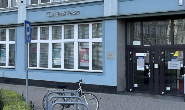 Bank Pekao oferuje 1000 zł za założenie konta. Promocja trwa do końca maja. 2 Ostatnie dni, aby dostać 1000 zł od Banku Pekao. Czas jest do końca maja