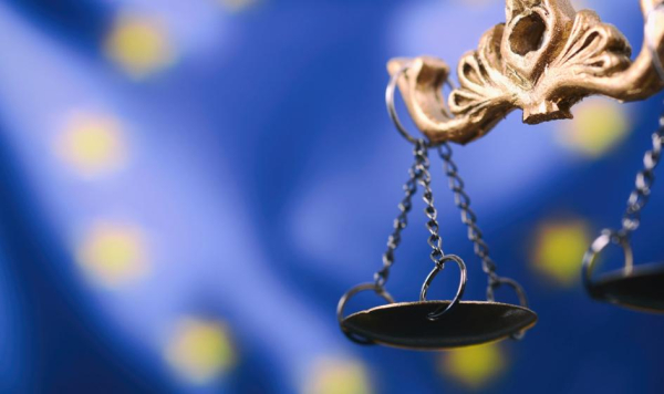 Walka z dezinformacją: Usunąć platformy z Europy, jeśli szerzą fałsz i zamęt.