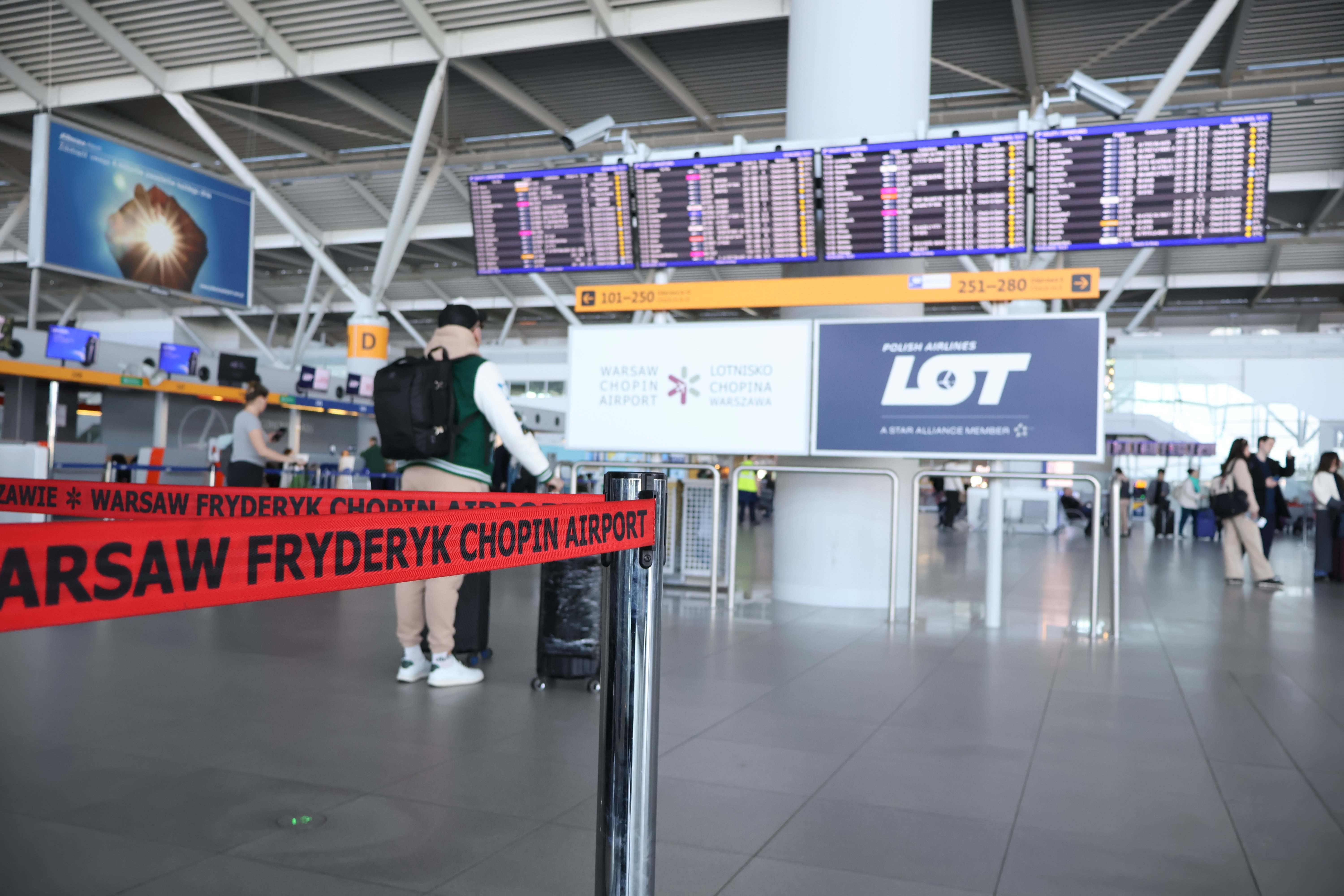 Kryzys paliwowy wpływa na europejskie loty. Bilety droższe, ale loty odbywają się bez zakłóceń. 6