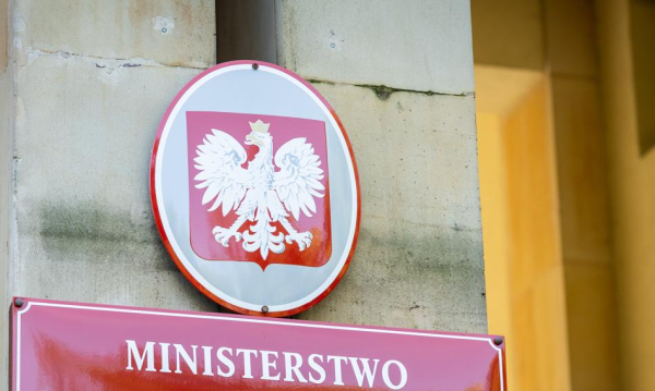 Państwowa posada bez znajomości? Rekrutacje bez ustawki?