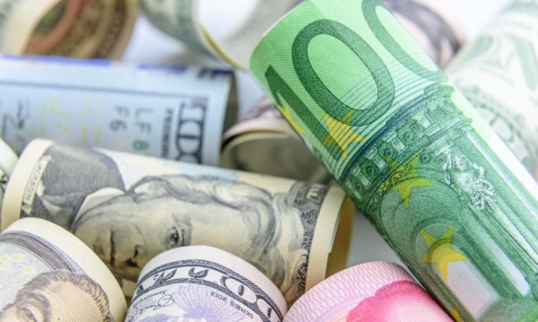 Kurs euro w lokalnym trendzie wzrostowym. Złoty może nadal się osłabiać