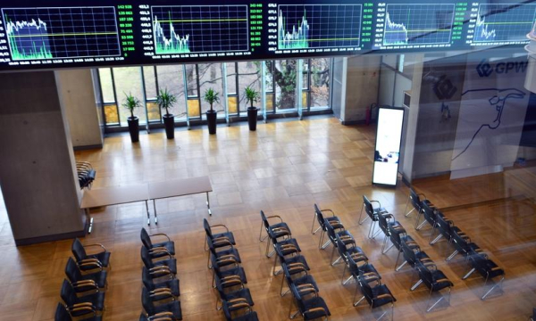 Udział optymistów na parkiecie zmalał do 48,4%, pesymizm dotyczy 25,0% inwestorów.