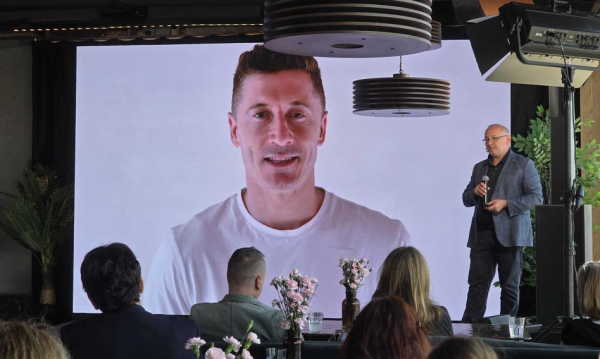 NEWS FIN 17 Robert Lewandowski rozpoczynał swoją karierę bankową w tej instytucji, otwierając tam swoje…