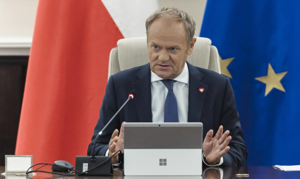 NEWS FIN 40 Tusk o fałszywych sygnałach u polityków: Osoby odpowiedzialne są bardzo…
