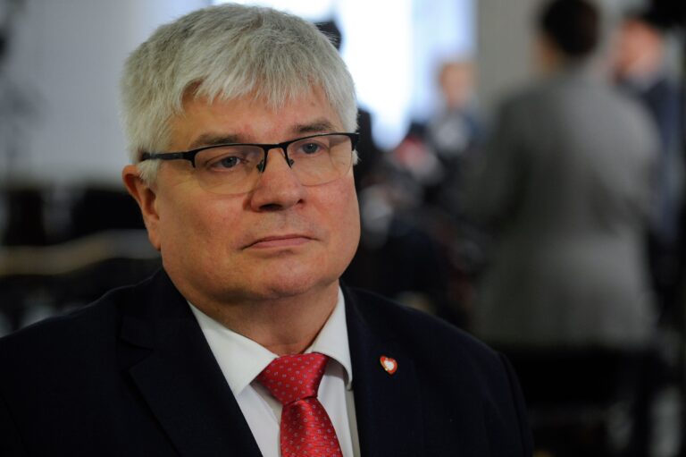 Premier podjął nieoczekiwane postanowienie. Maciej Lasek odchodzi z CPK.