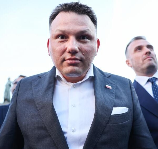 NEWS FIN 52 Fundusze w fundacji, straty na kryptowalutach i V-dolce z Fortnite.…