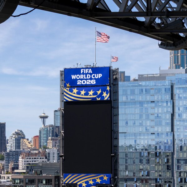NEWS FIN 55 ICE and airport checks deter tourists. The USA faces a…