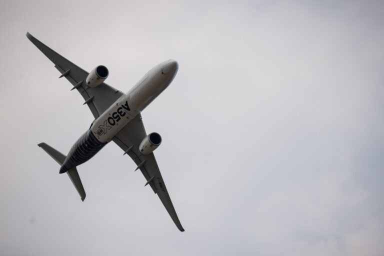 Rosyjskim liniom lotniczym pilnie potrzeba samolotów. Odkryli metodę na zachowanie ich Airbusów Rosyjskim liniom lotniczym pilnie potrzeba samolotów. Odkryli metodę na zachowanie ich Airbusów